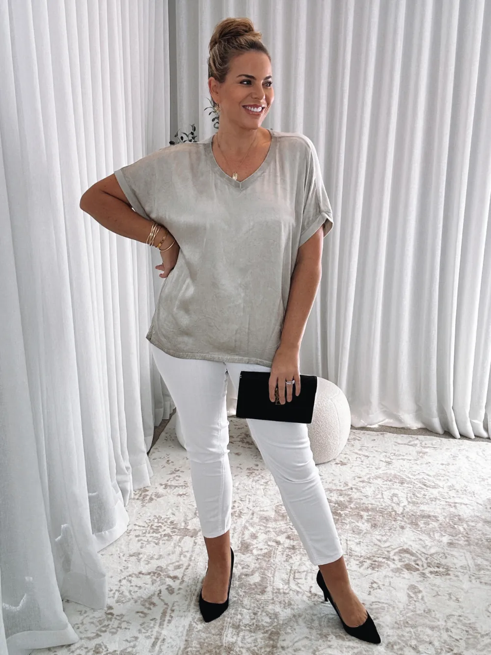 Champagne V-neck T-shirt - Champagne