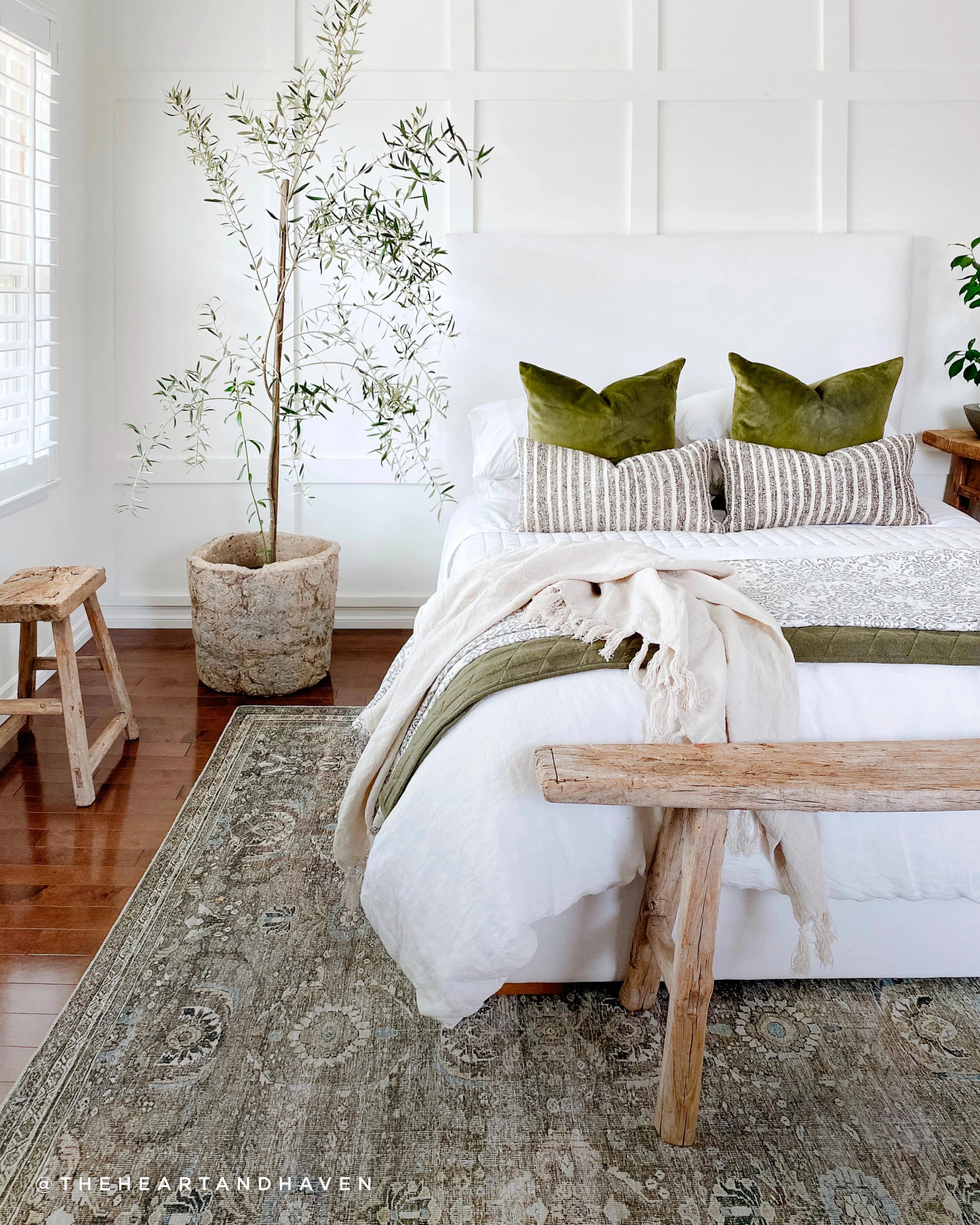 Layla Rug in Antique & Moss